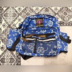 Outward Hound Dog Walking Fanny Pack